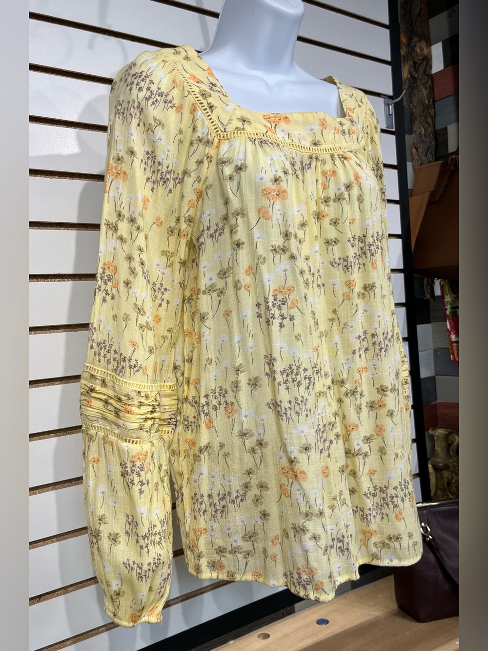 LC Lauren Conrad blouse size medium - Picture 3 of 8